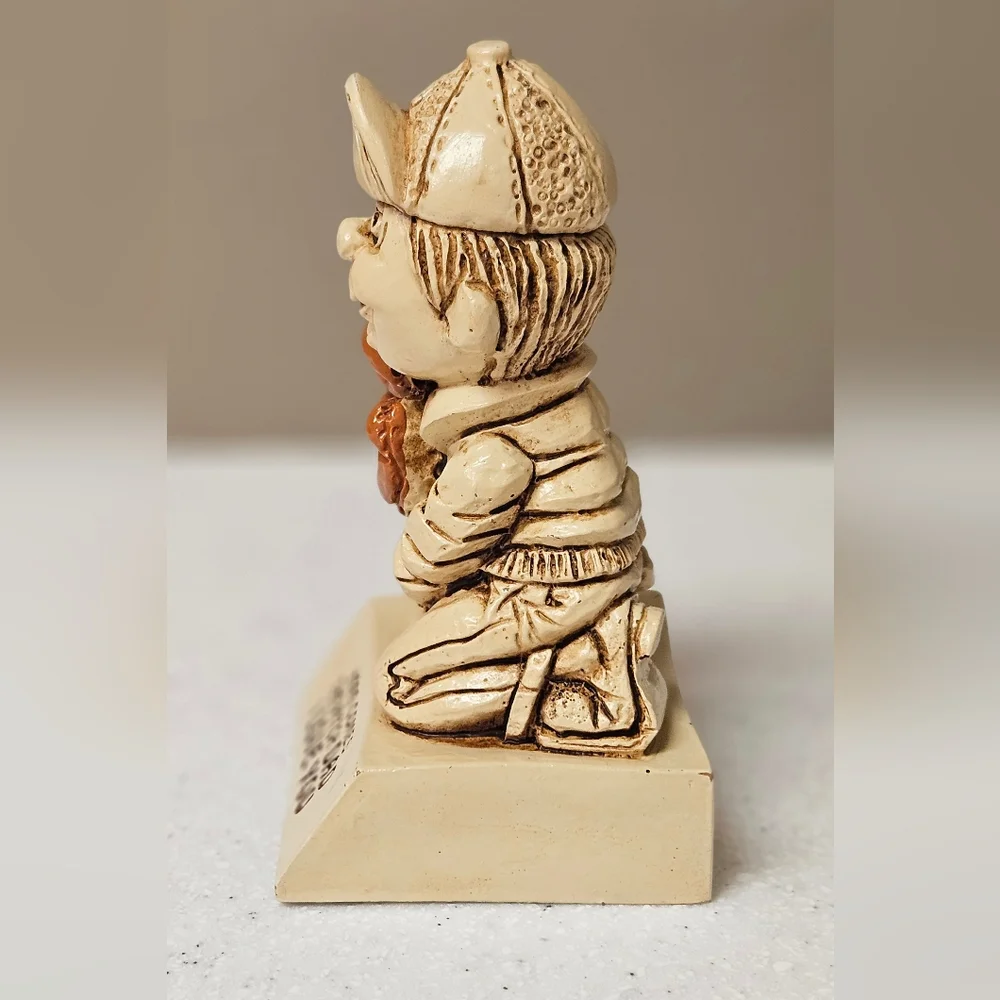 Here Comes The Pitch Paula Figurine